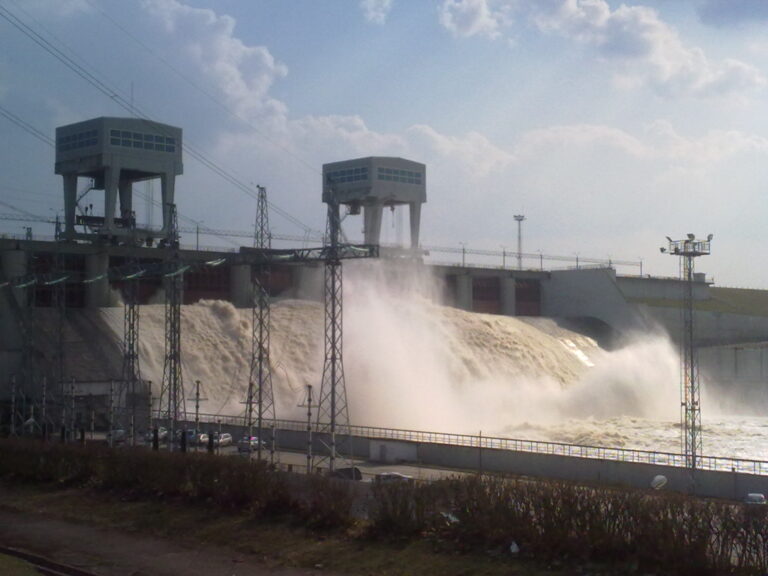 plavinas hydro power plant